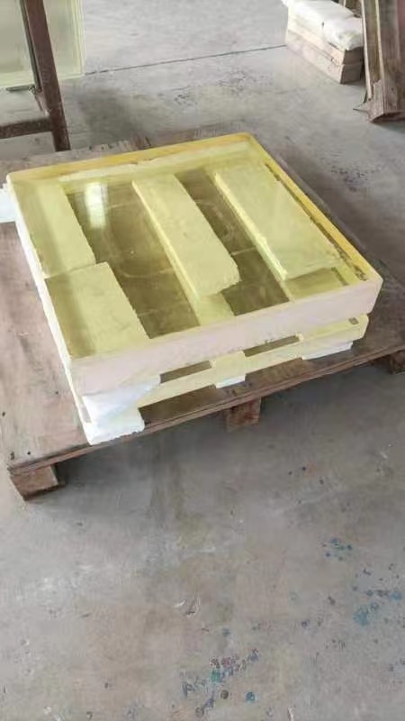 随州防辐射铅玻璃是脆性材料